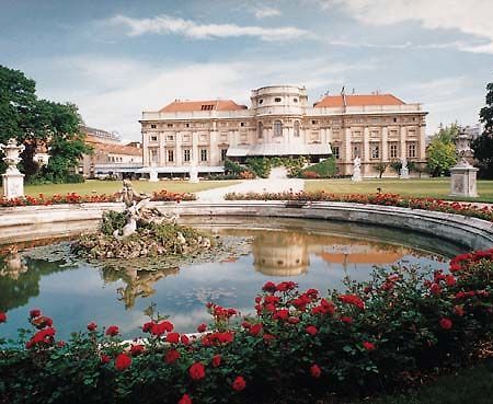 Im Palais Schwarzenberg Hotel Vienna Luaran gambar